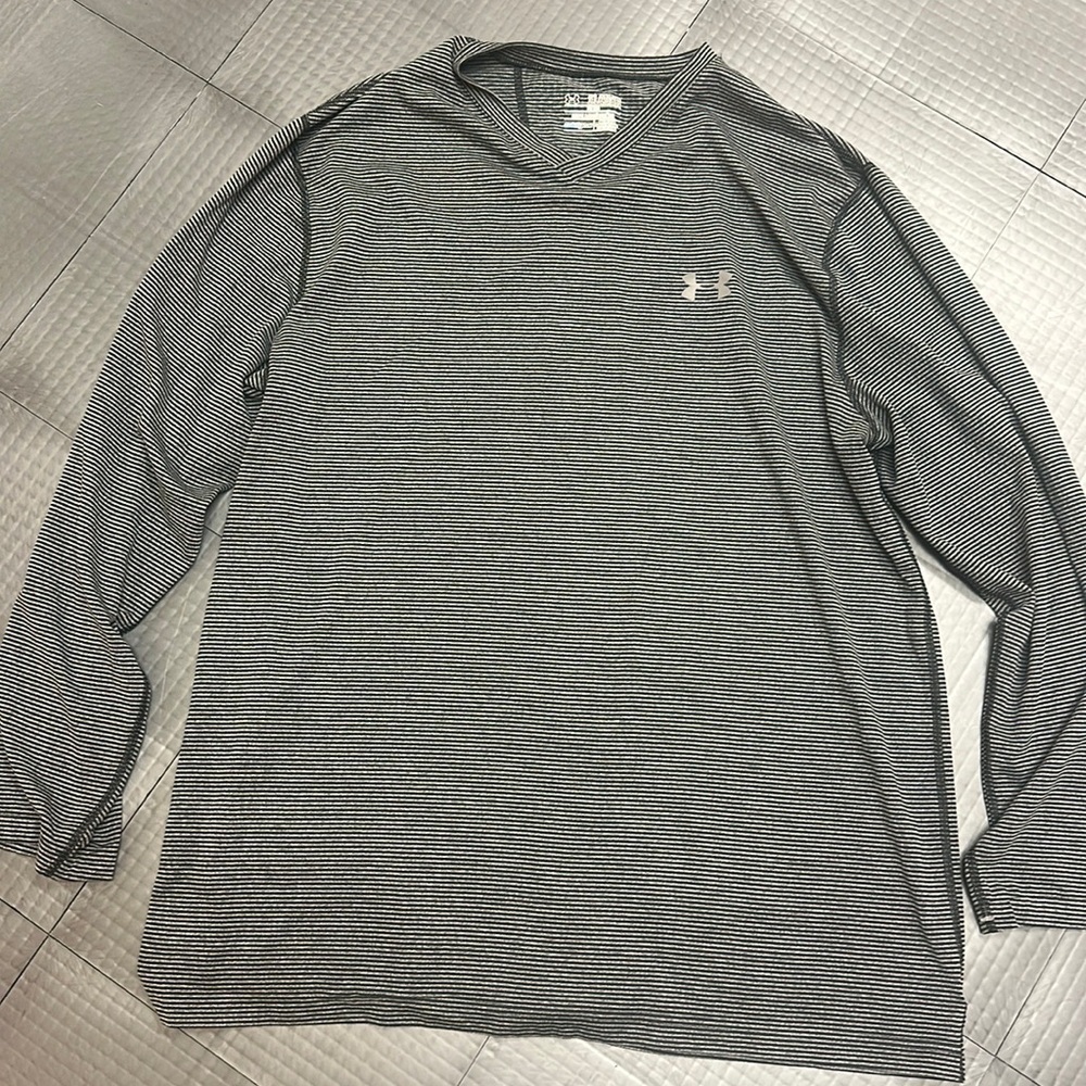 UNDER ARMOUR MENS BLACK AND GRAY STRIPPED FITTED COLD GEAR SHIRT LONG SLEEVE XXL